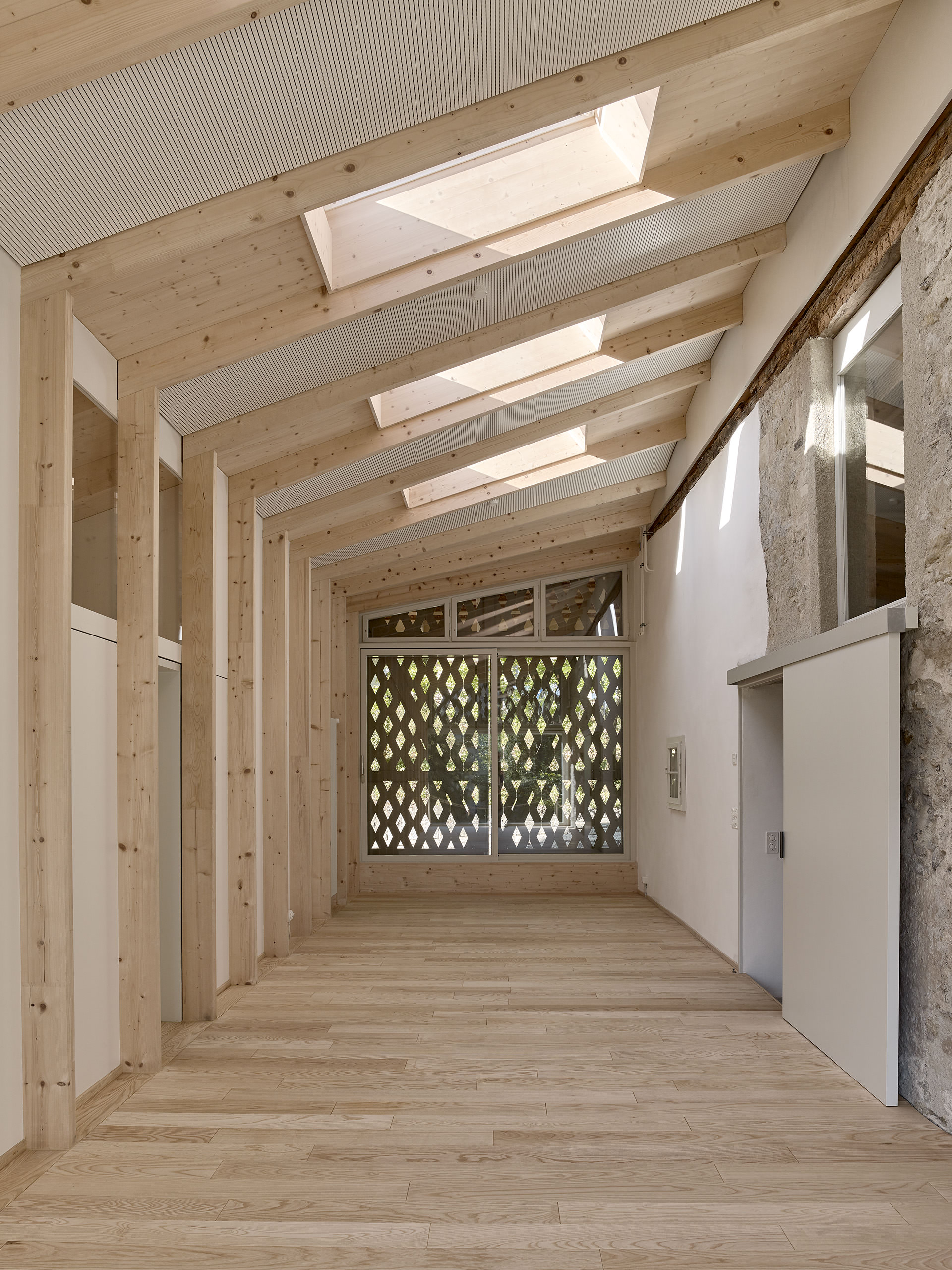 E19715 Alpa 094394 SCREEN